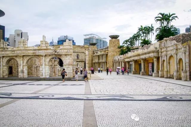 新奧門特免費(fèi)資料大全凱旋門,新澳門特免費(fèi)資料大全與凱旋門，探索與賞析