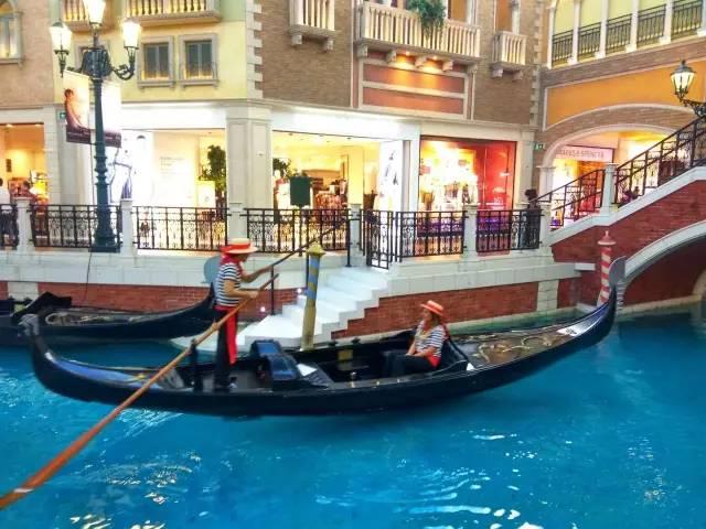 2025新澳門(mén)正版免費(fèi)資本車005期 21-32-14-08-37-48T：03,探索未來(lái)之門(mén)，2025新澳門(mén)正版免費(fèi)資本車之旅（第005期）